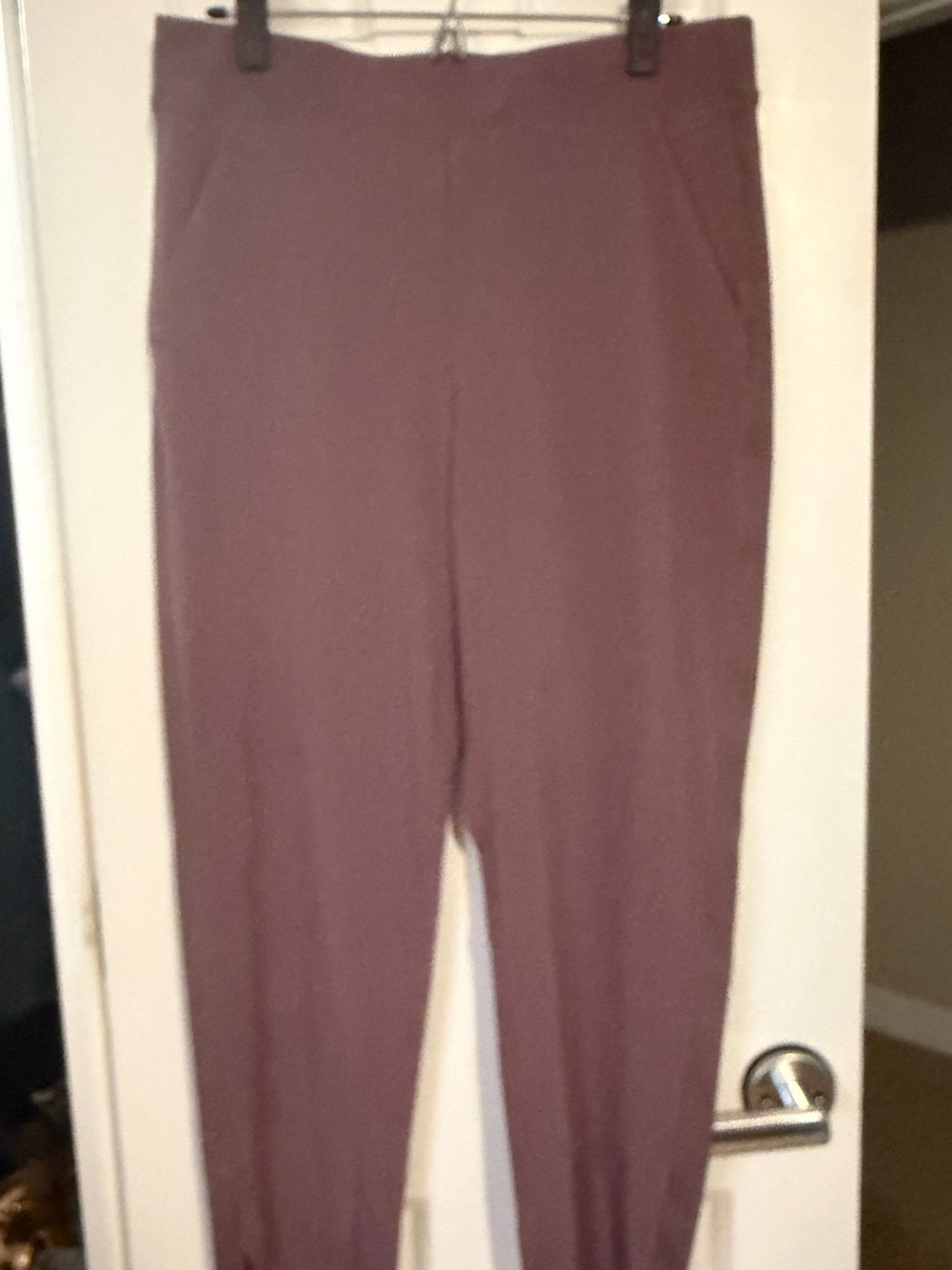 Athleta Brooklyn Pants in Mauve